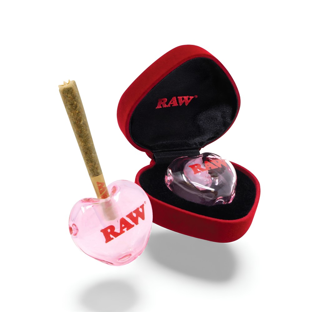 RAW® Pink Glass Heart Cone Holder – Heart of Glass Edition