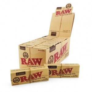 RAW Masterpiece Classic With Pre - Rolled Tips - (Pack of 25)