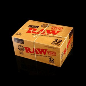RAW - Classic Unrefined Pre-Roll Cone (Display of 12) 1¼ 32Pk (MSRP $103.99)