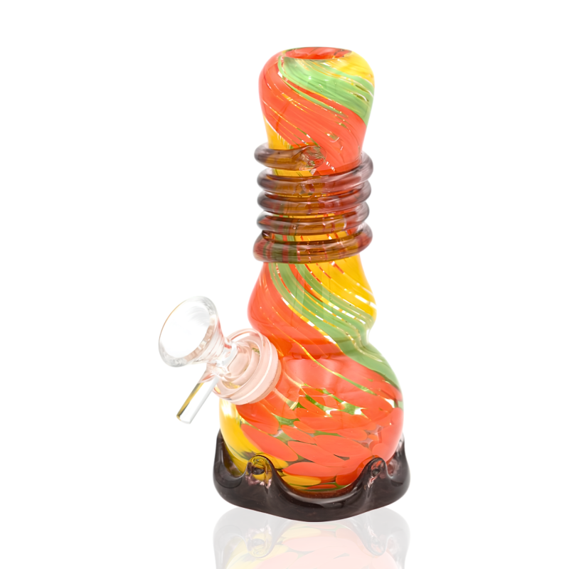 7" Garlic GYR Soft Glass Water Pipe – Glass On Glass