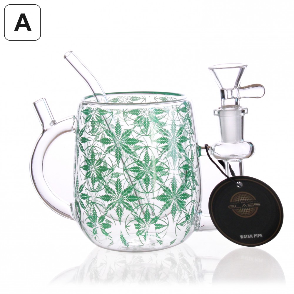 On Point Glass 7 Inch Mug-Shaped Glass Water Pipe